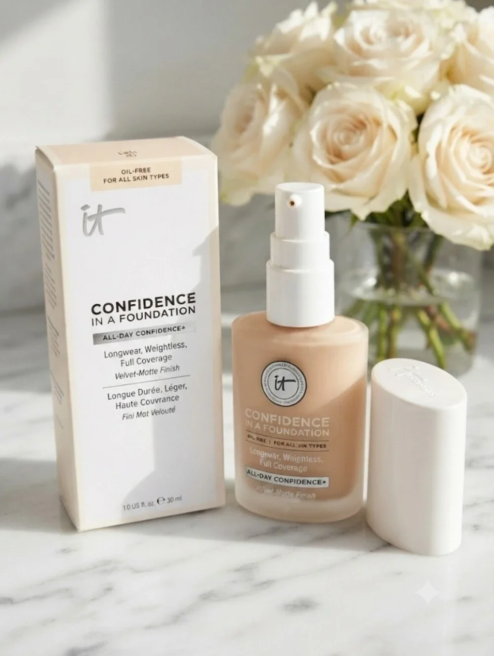 IT Cosmetics Confidence in a Foundation - Light 115 ☆RARE☆